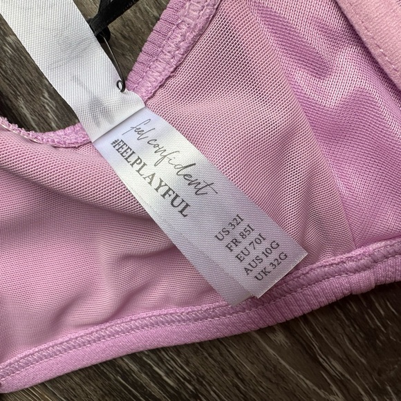 Peek & Beau Fuller Bust Underwire Ribbed Lilac Bikini Top 32G - Picture 3 of 4